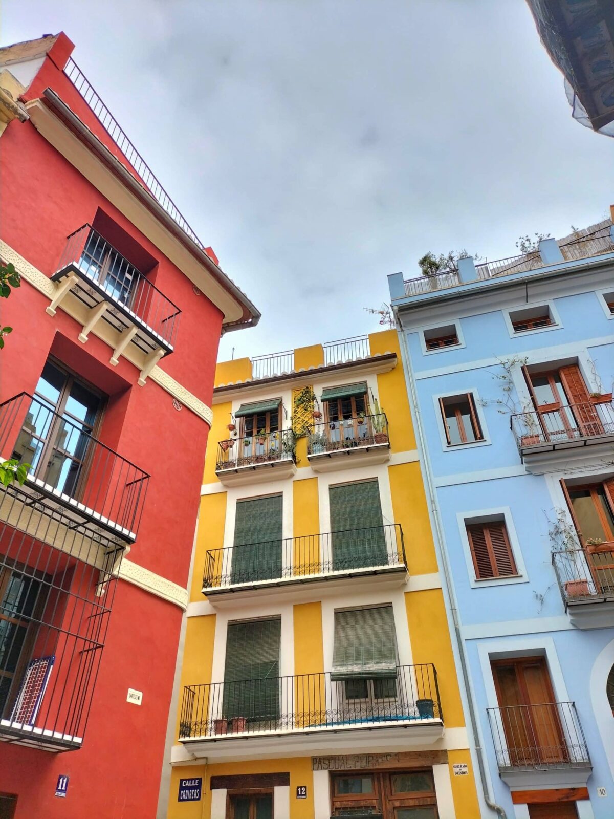 El Carmen a colorful neighborhood Valencia&Go