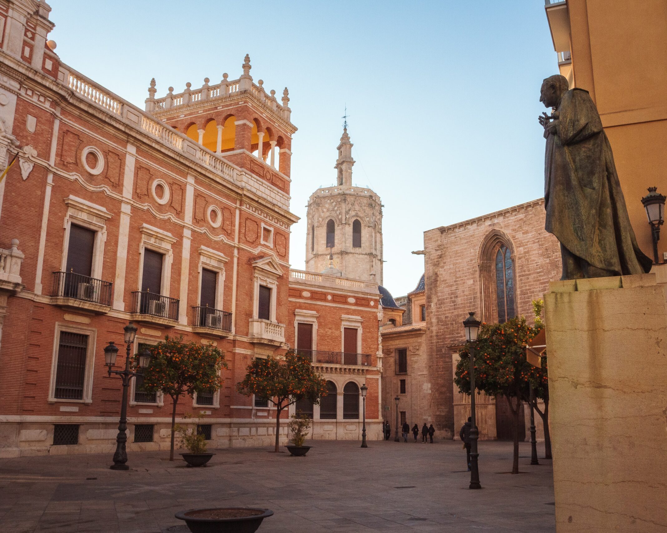 plaza de la virgen valencia