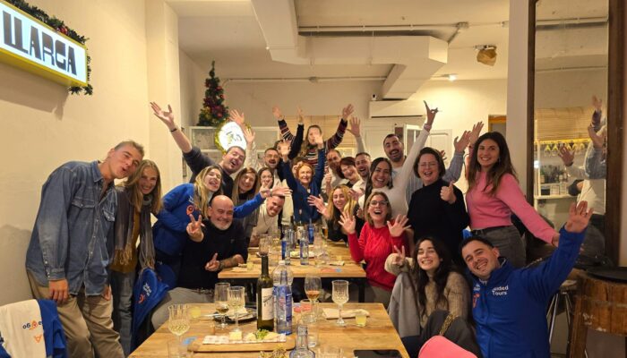 el equipo de valencia&go celebrando juntos la navidad