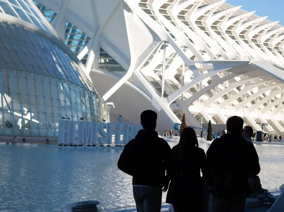 Diferente ángulo de la Ciudad de las Artes y las Ciencias