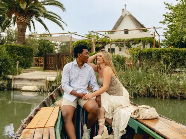 Couple on an excursion in the Albufera