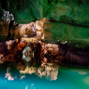 Excursion to the Caves of San José