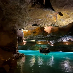 Excursion cruises to the Caves of San José